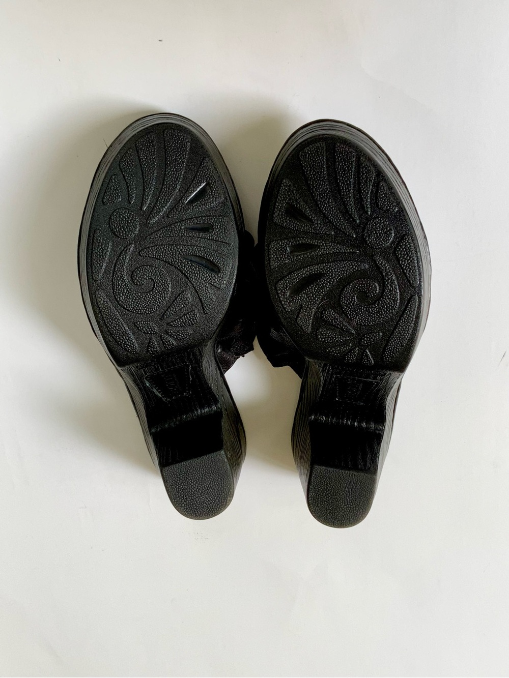 Born Women’s Black Leather ‘Dena’ Platform Sandal Heel - Picture 7 of 11